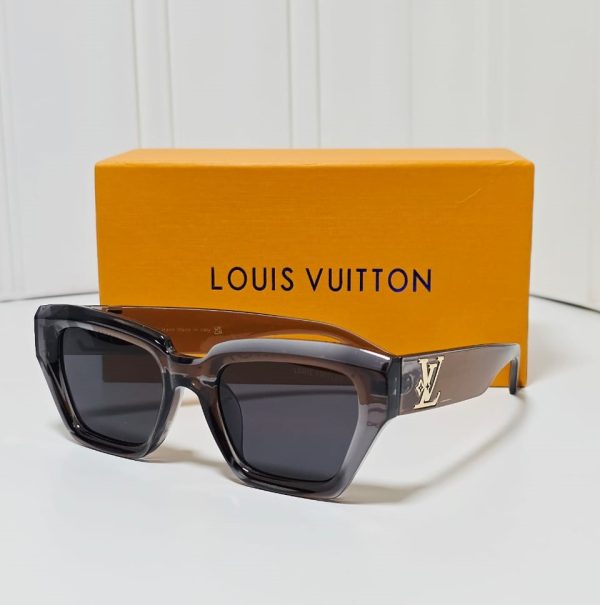 Men's Sunglasses LOUIS VUITTON - Image 8
